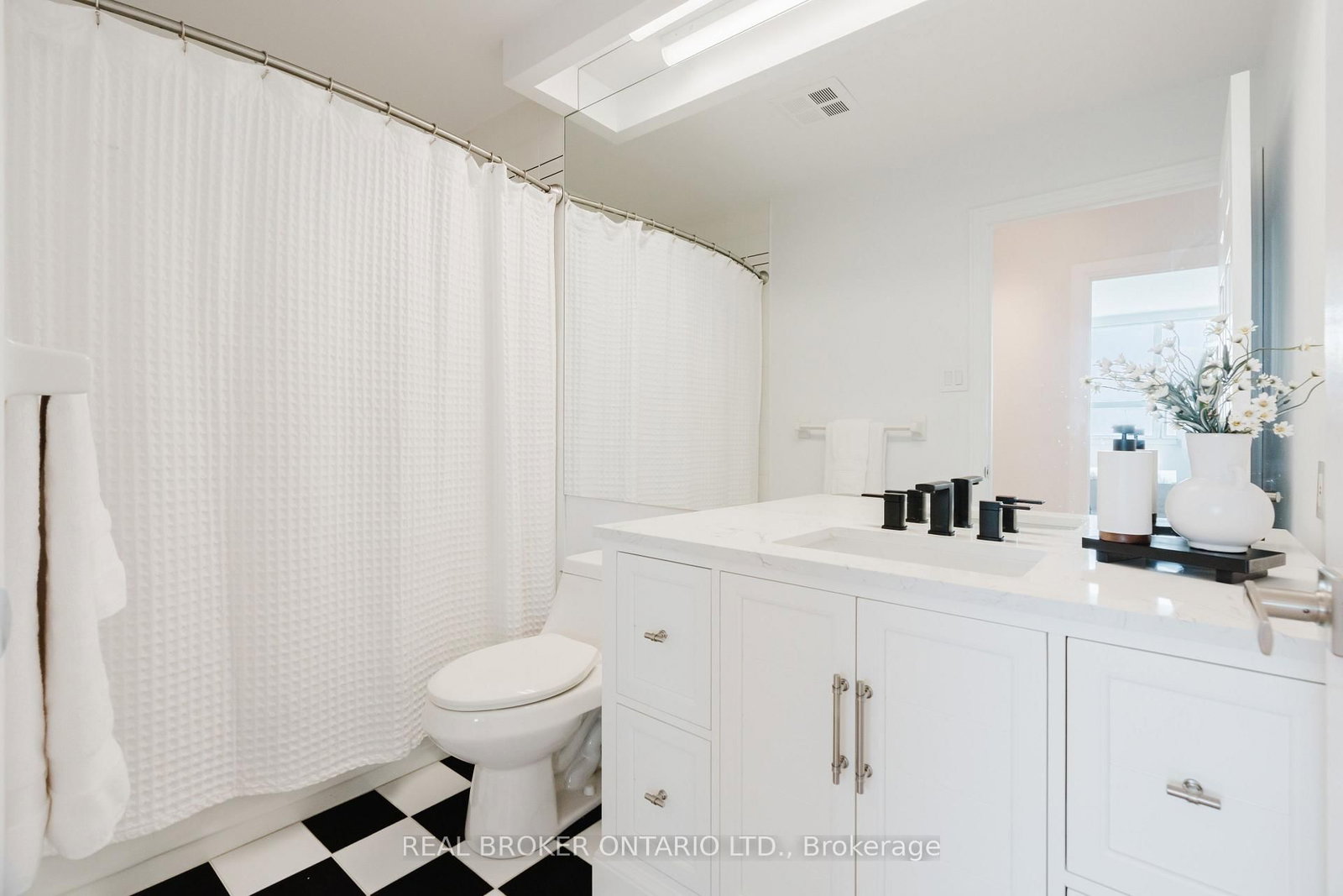 1480 Riverside Drive • #806 • Ottawa, ON photo 25