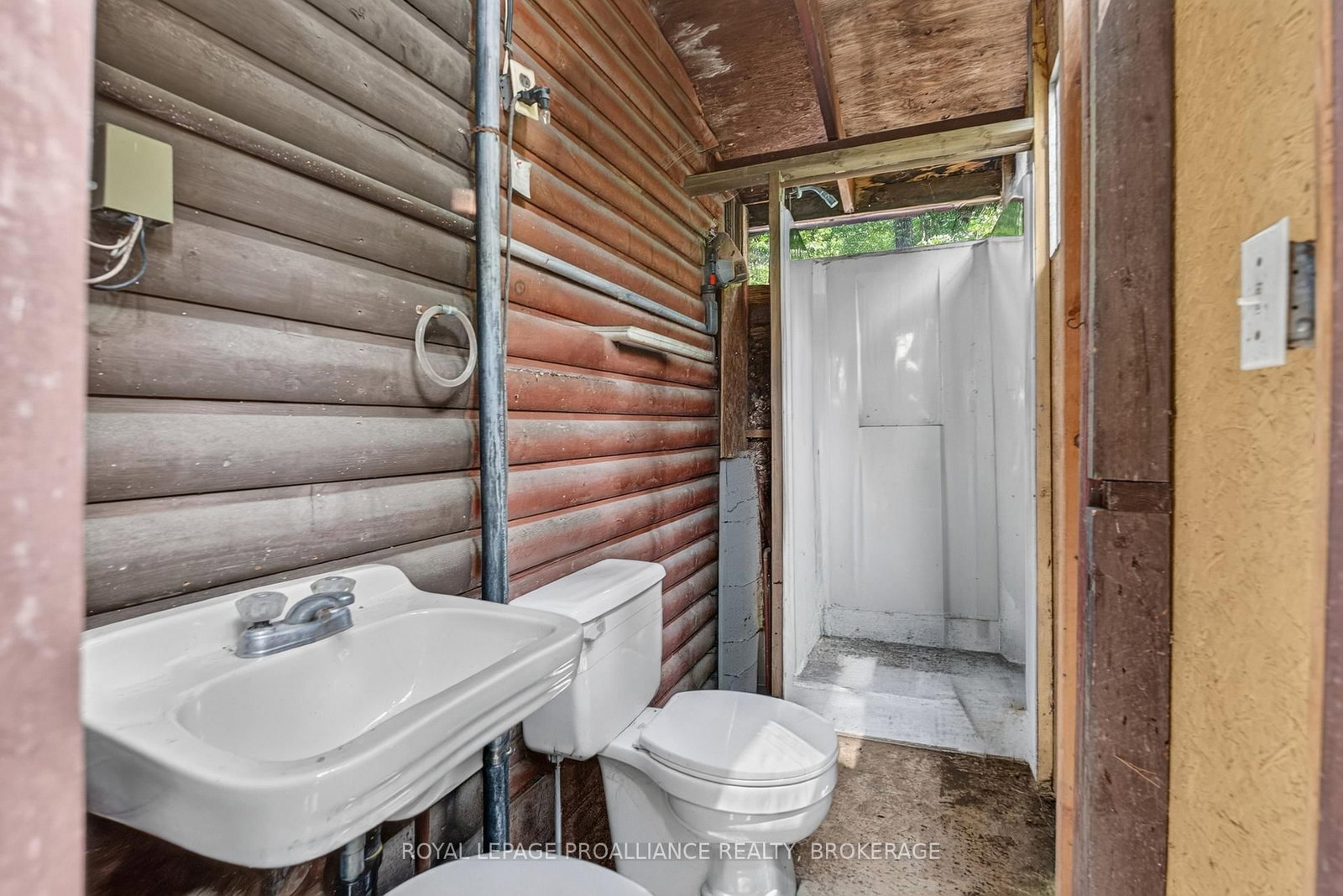 1135 Twin Island Lane • Perth Road, ON photo 17