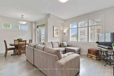 7 Bacon Lane • Hamilton, ON photo 9