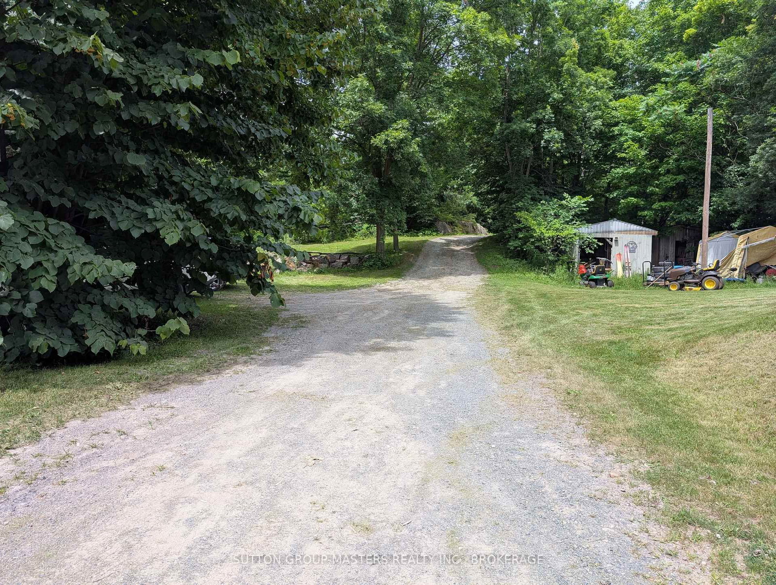 811 Pierces Lane • Leeds and the Thousand Islands, ON photo 17