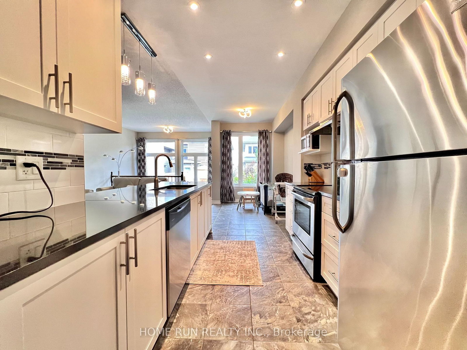 637 Tennant Way • Ottawa, ON photo 18