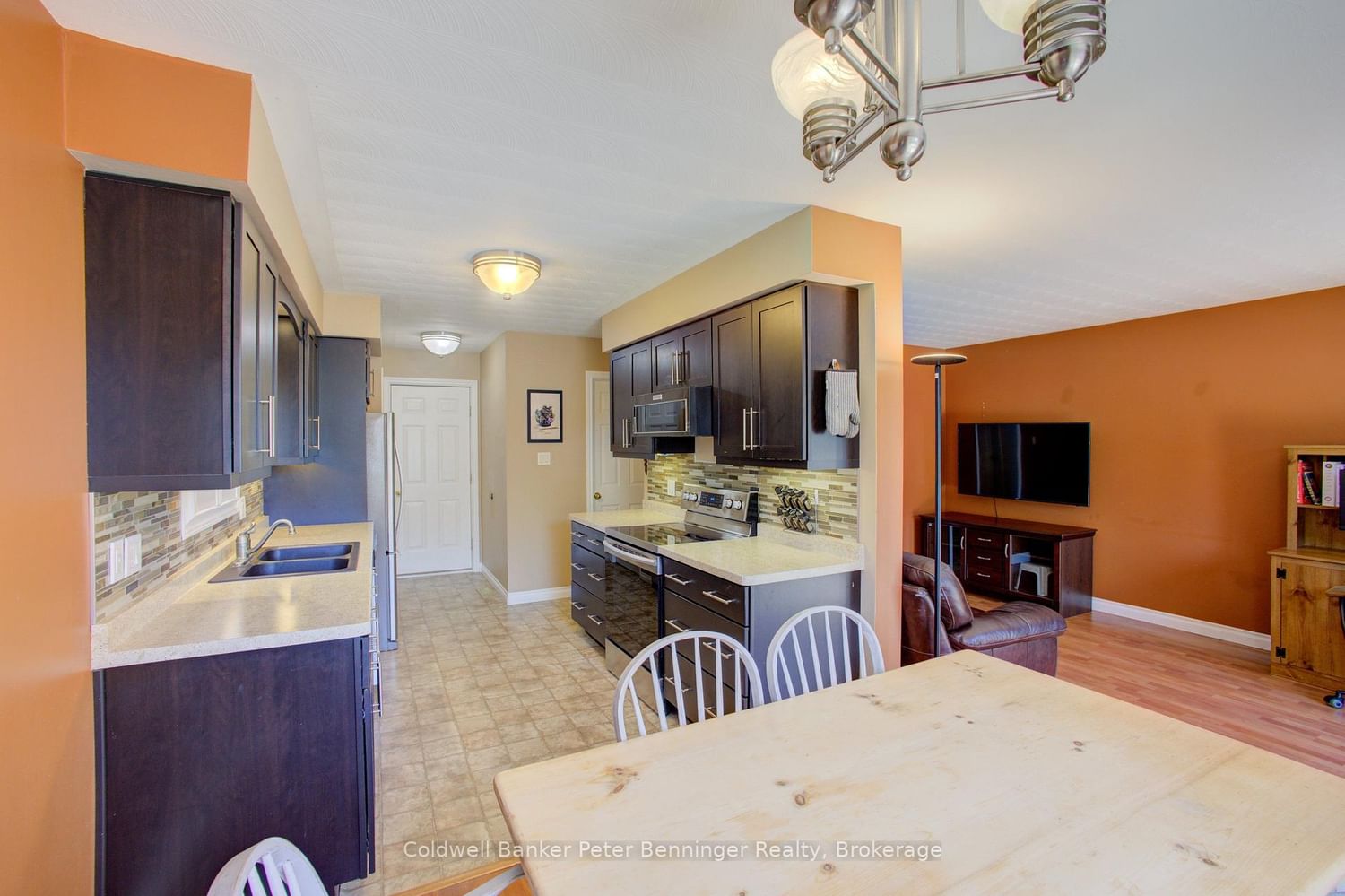 737 Mackendrick Drive • Kincardine, ON photo 12