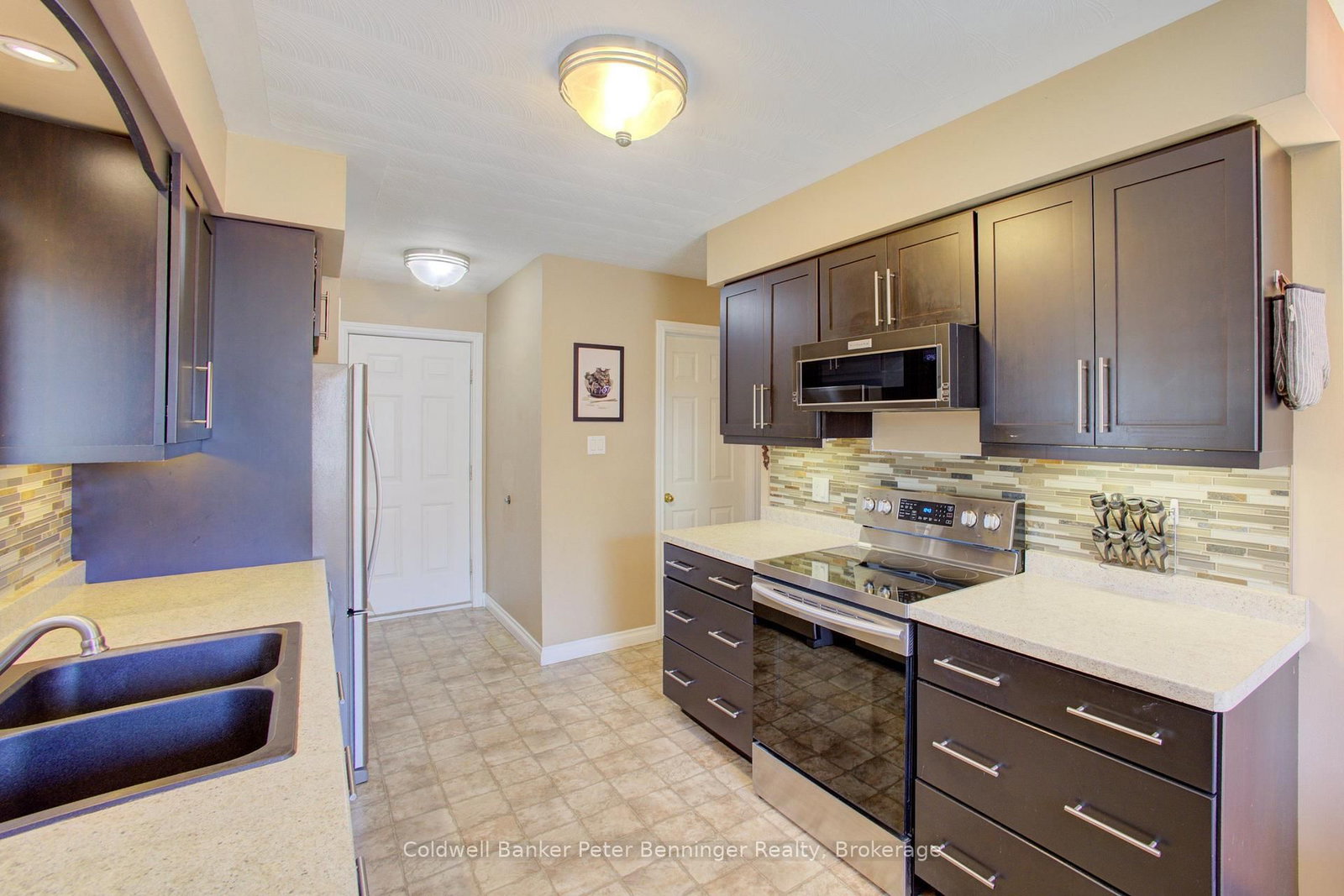 737 Mackendrick Drive • Kincardine, ON photo 13