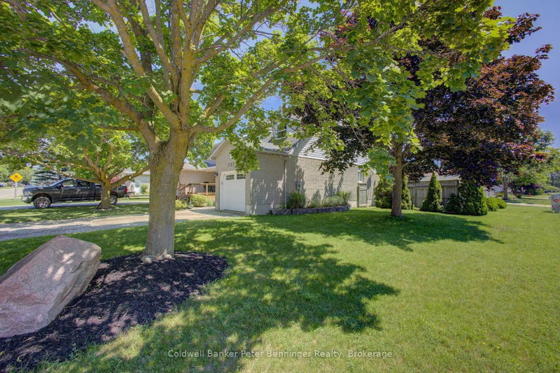 737 Mackendrick Drive
