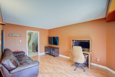 737 Mackendrick Drive • Kincardine, ON photo 9