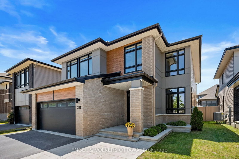 351 Shuttleworth Drive, Ottawa