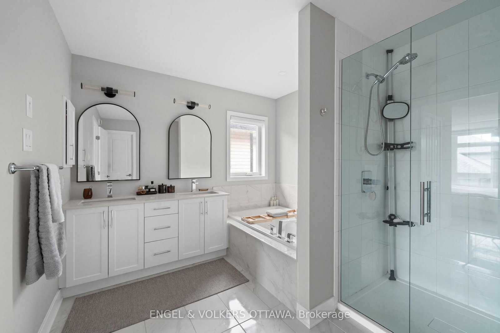 351 Shuttleworth Drive • Ottawa, ON photo 27