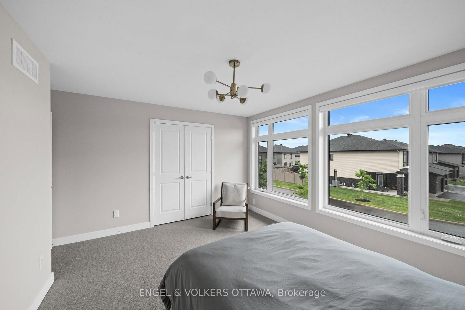 351 Shuttleworth Drive • Ottawa, ON photo 33