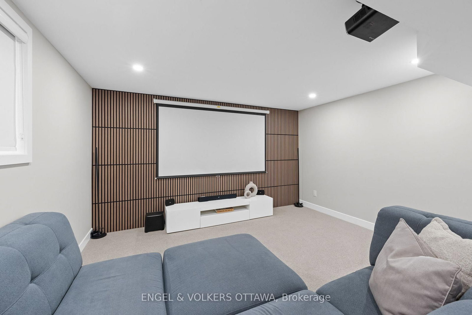 351 Shuttleworth Drive • Ottawa, ON photo 40