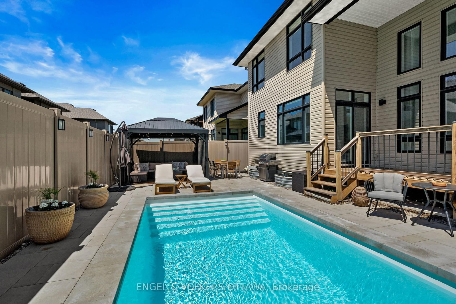 351 Shuttleworth Drive • Ottawa, ON photo 44