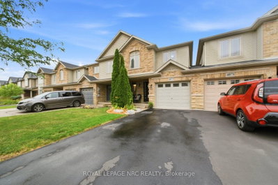 4873 Adam Court — photo 2