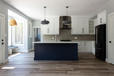 27 MARSHALL Place — more photos