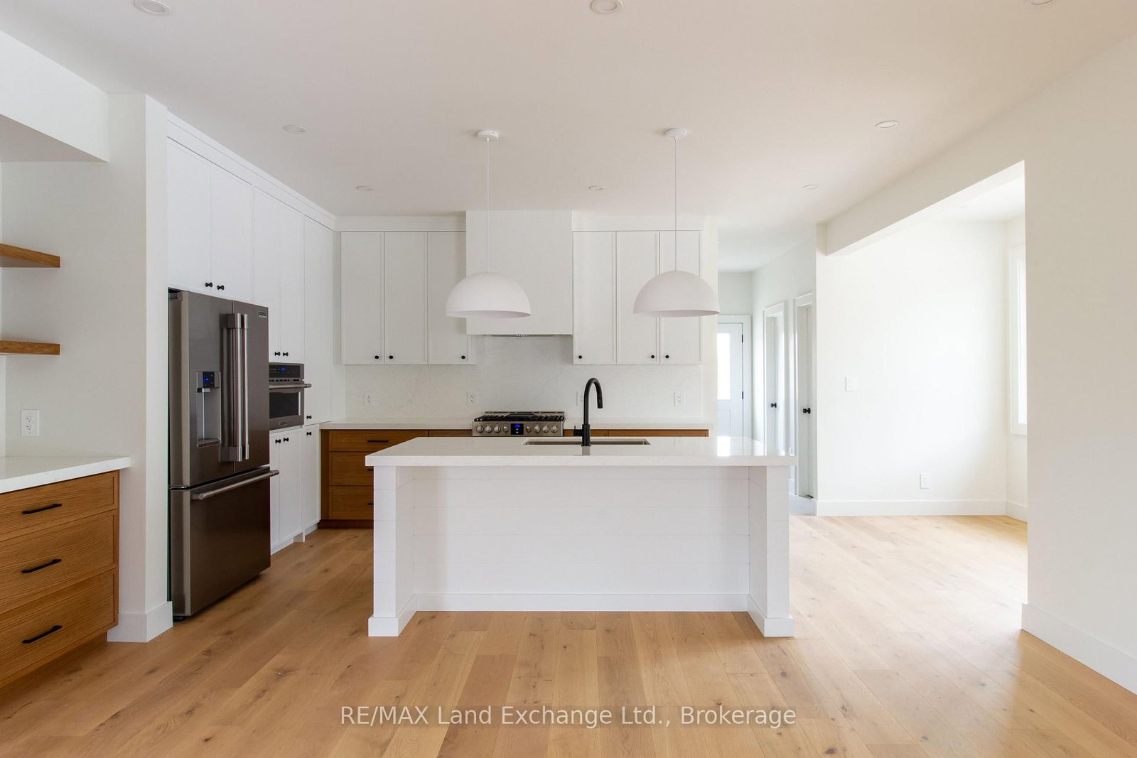 25 LAKEFOREST Drive • Saugeen Shores, ON photo 12