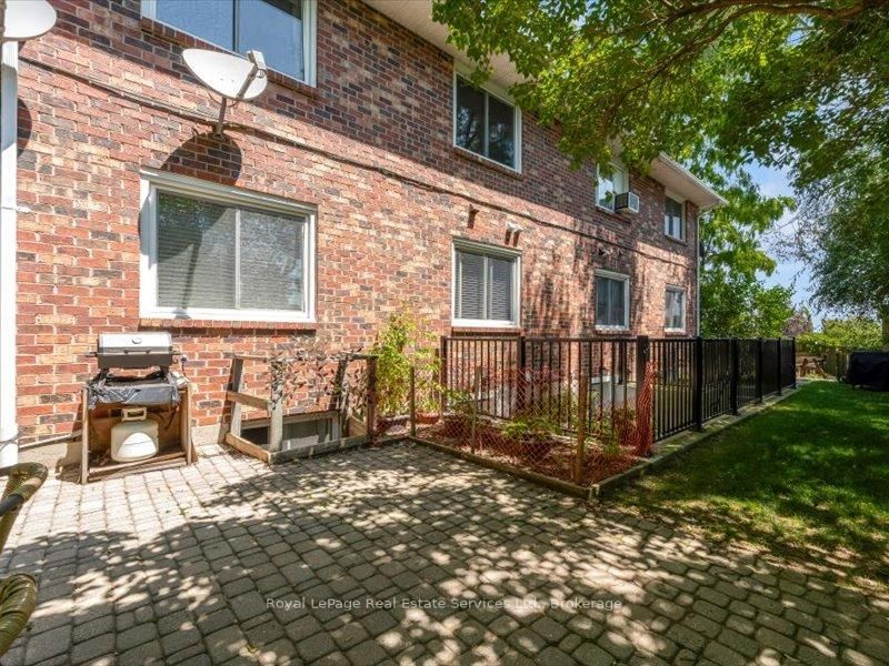 81 N Hamilton Street • Hamilton, ON photo 23
