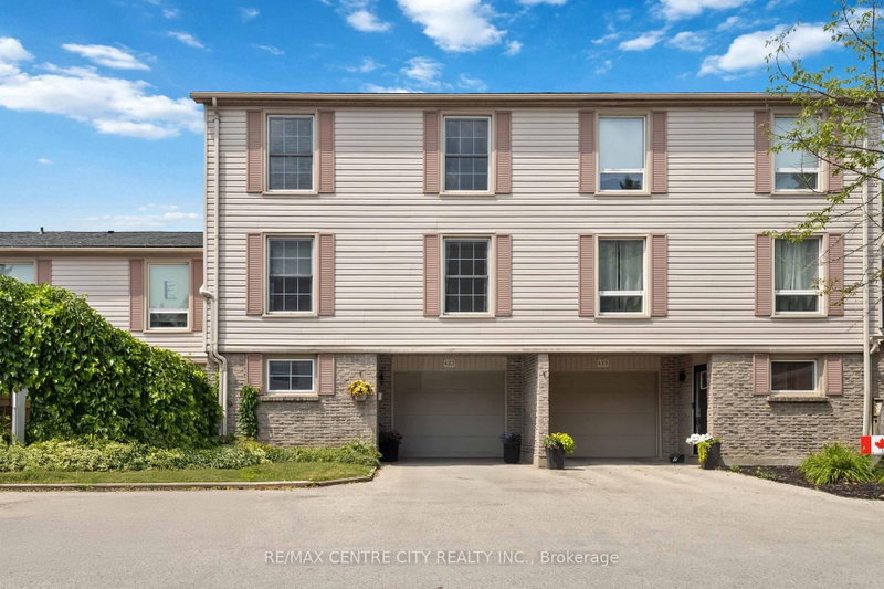 423 Everglade Crescent, London North