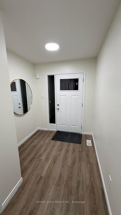 5 West Mill Street 2