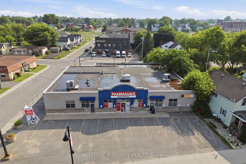 104 Elgin St W photo 2