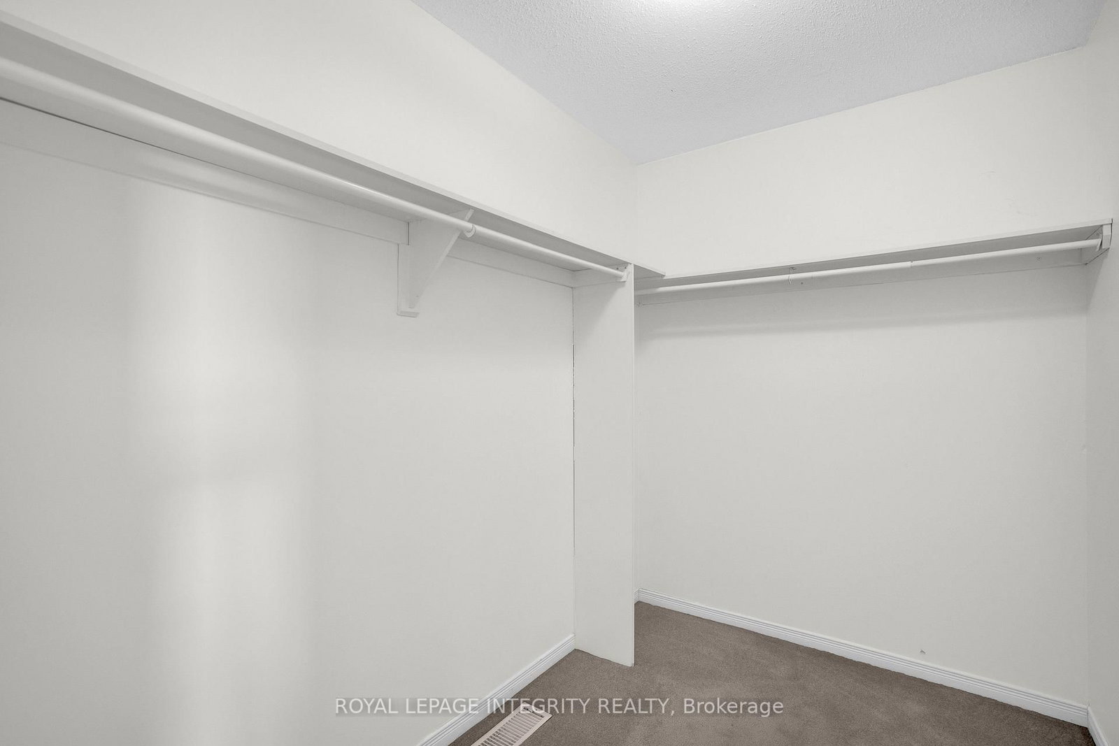 69 Goldridge Drive • Ottawa, ON photo 28