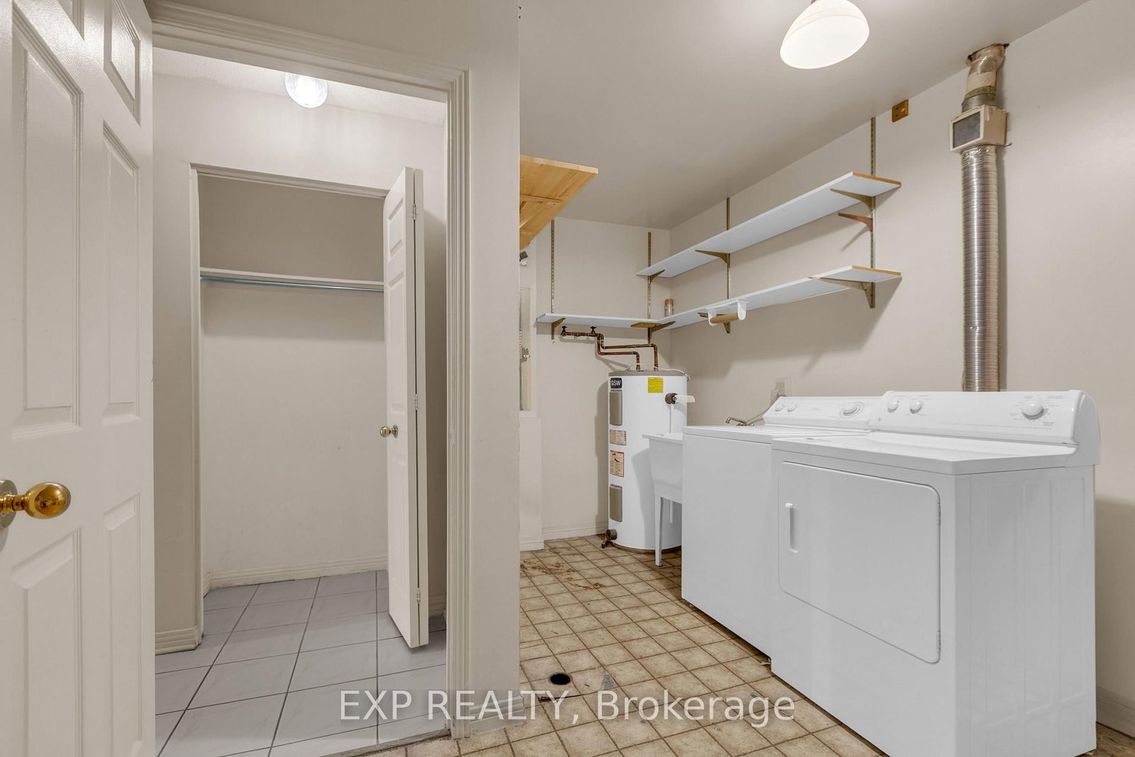 308 Stratas Court • #24 • Kanata, ON photo 5