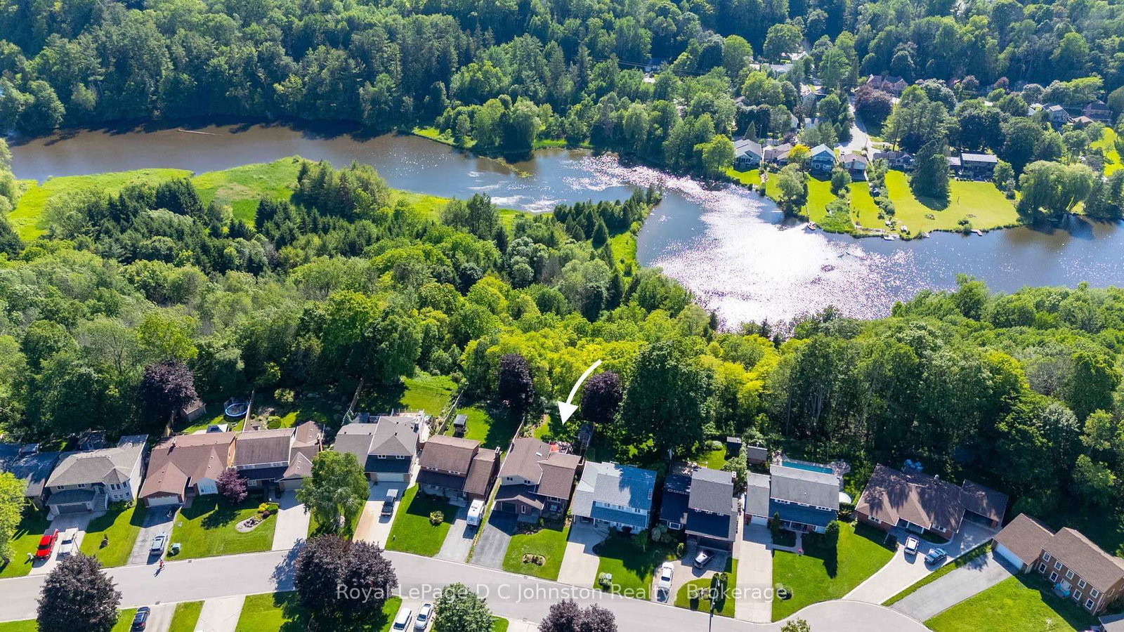 126 5th Avenue E • Owen Sound, ON photo 1