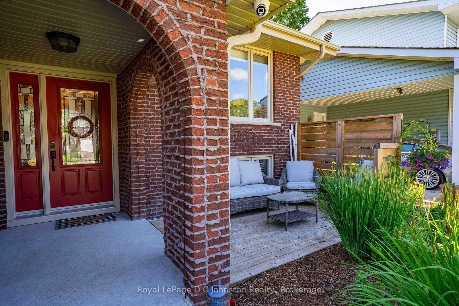 126 5th Avenue E • Owen Sound, ON photo 3