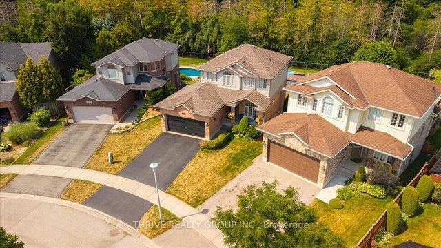 1571 Blackmaple Crescent