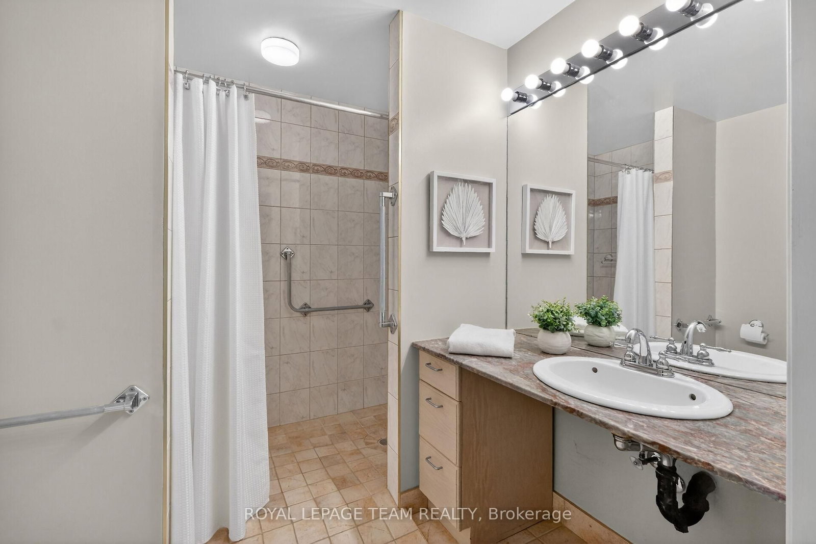 21 Lindhurst Crescent • Ottawa, ON photo 21