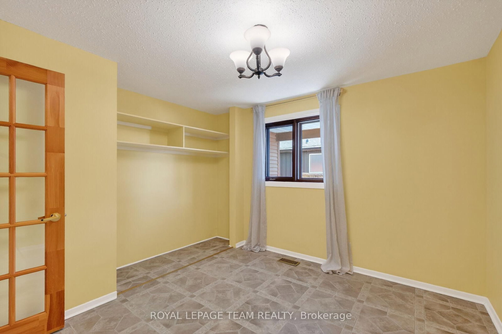 21 Lindhurst Crescent • Ottawa, ON photo 26