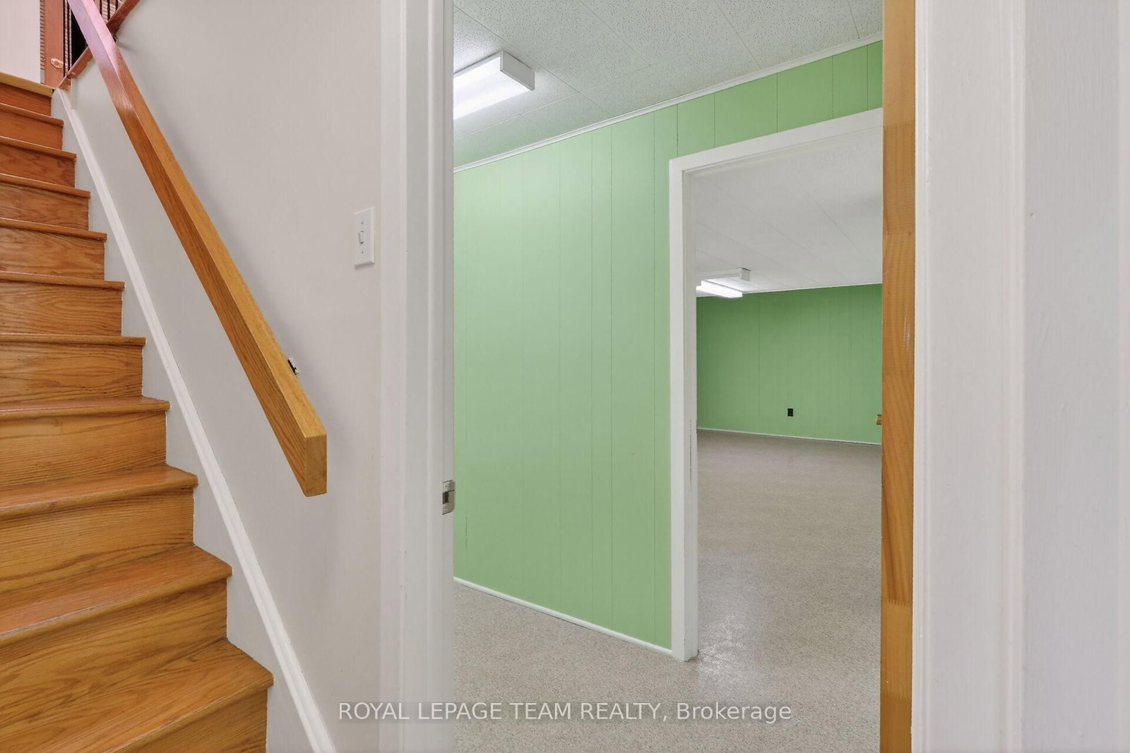 21 Lindhurst Crescent • Ottawa, ON photo 39