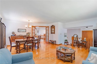 7180 Freeman Street • Niagara Falls, ON photo 4