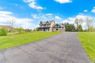 26 Country Meadows Drive • Amaranth, ON photo 3