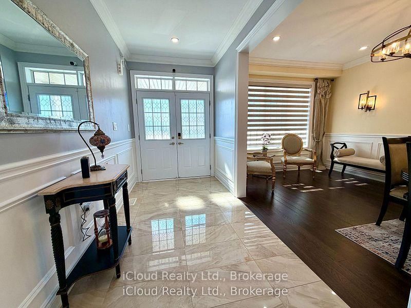 56 Esther Cres photo 5