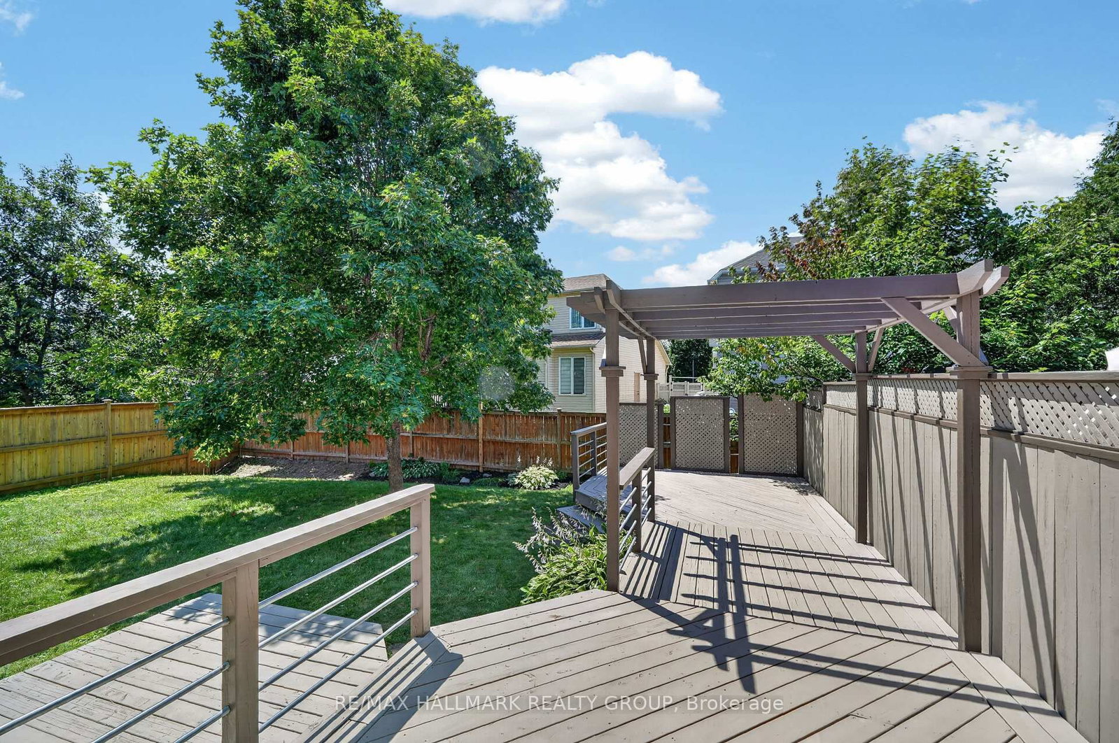 2028 MELETTE Crescent • Ottawa, ON photo 32