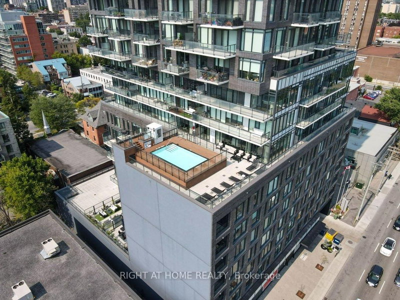 310 - 203 Catherine Street