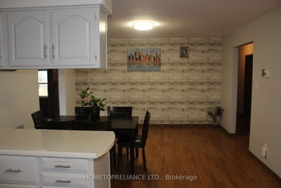 55 Wellington Street — photo 5