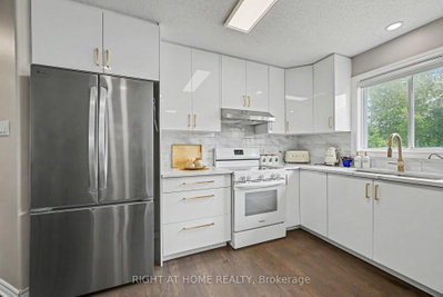 1588 Scottanne Street • Ottawa, ON photo 9
