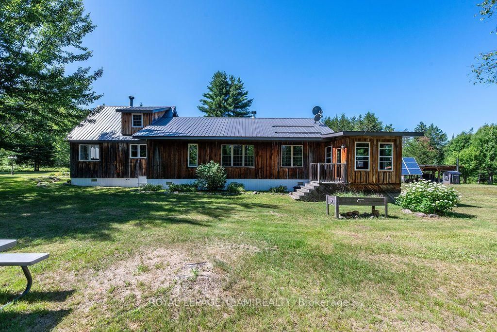 1790 Simpson Pit Road • Round Lake Centre, ON photo 11