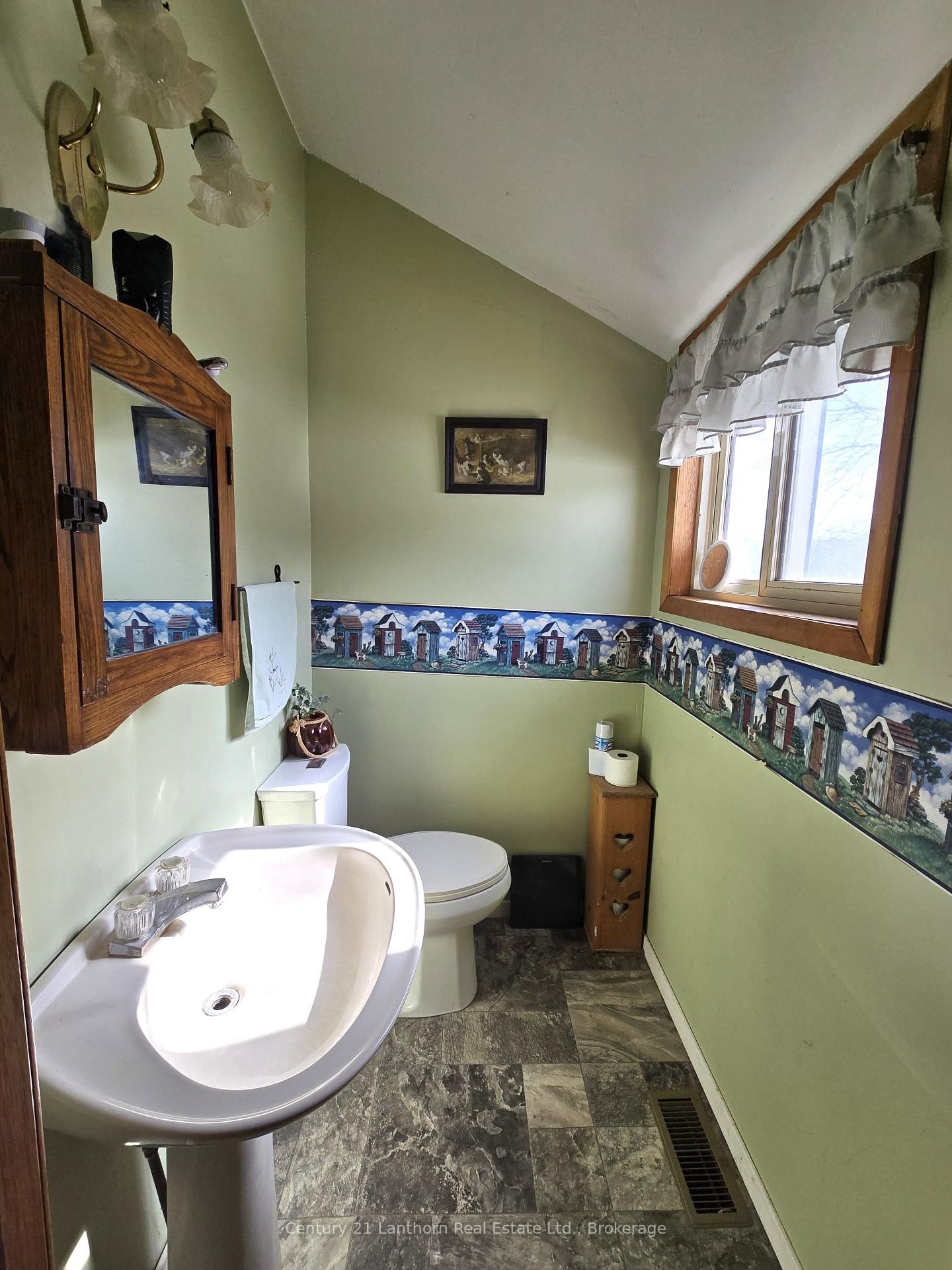 2147 Marlbank Road • Tweed, ON photo 16