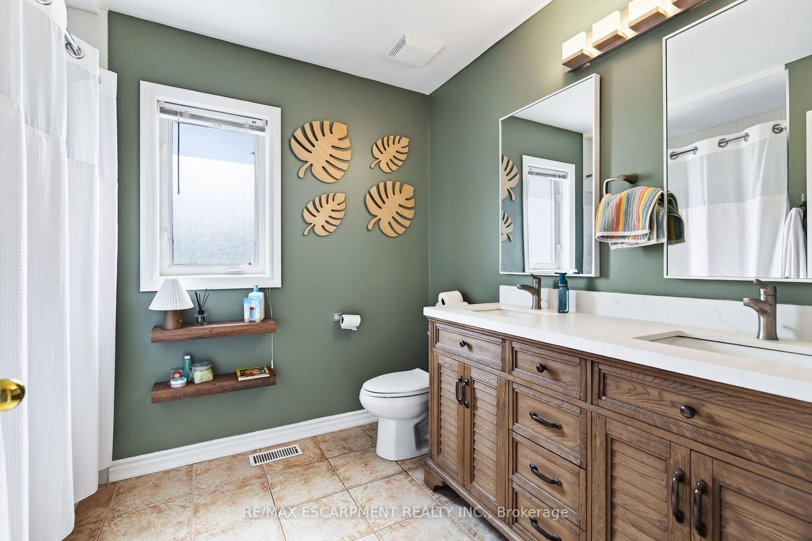 16 Watercliff Place • Hamilton, ON photo 27