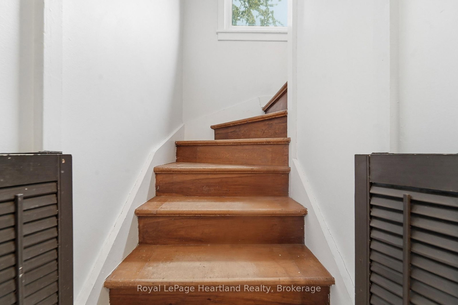 70 N Main Street • Huron East, ON photo 17