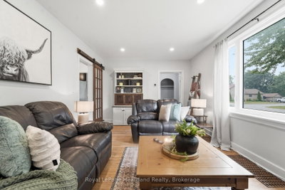 70 N Main Street • Huron East, ON photo 9