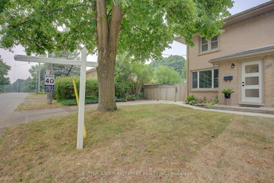 1271 Norman Avenue • London South, ON photo 6