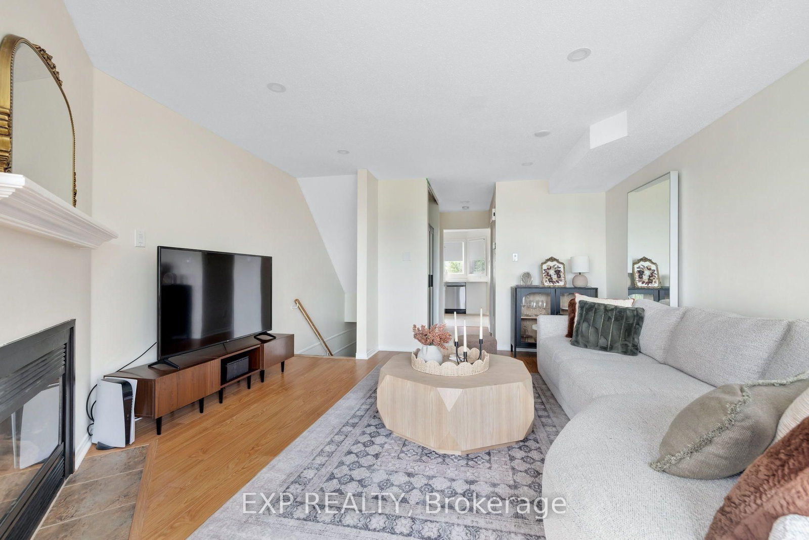 1400 WILDBERRY Court • #30 • Ottawa, ON photo 5
