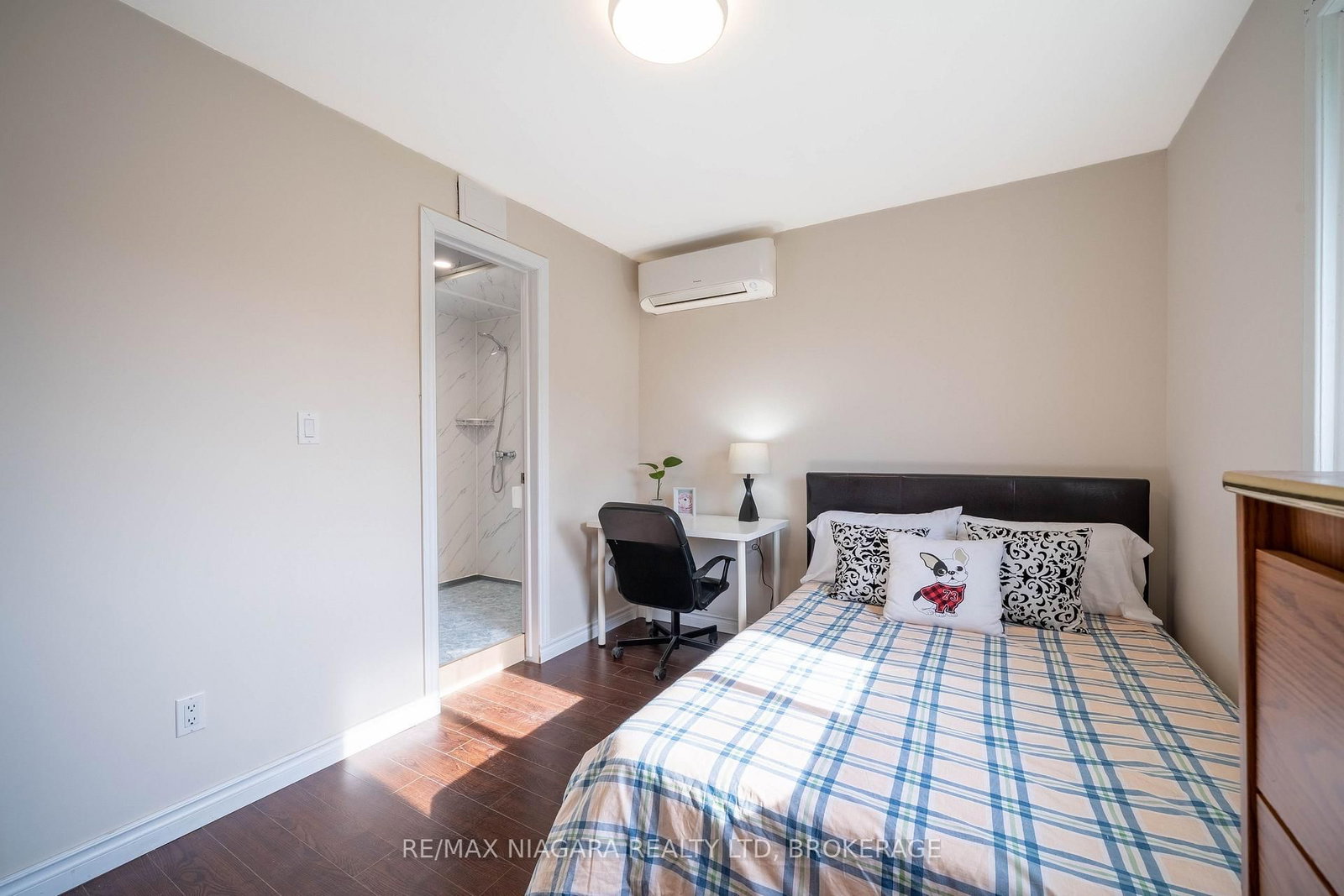 293-295 Glenridge Avenue • St. Catharines, ON photo 18