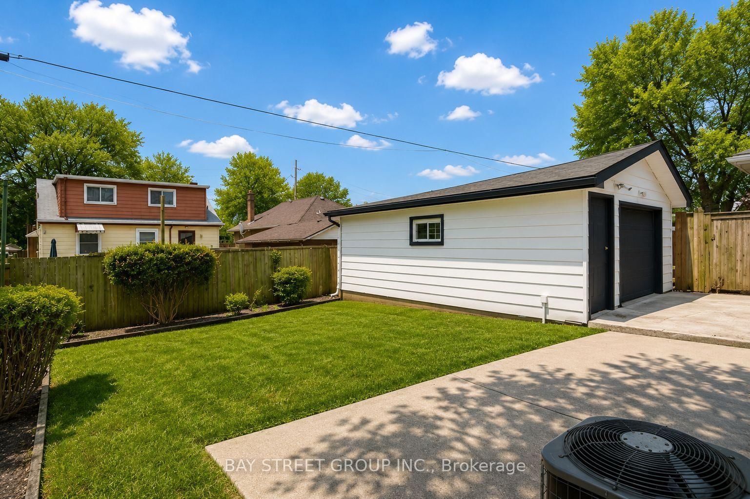 351 East 27th Street • Hamilton, ON photo 38