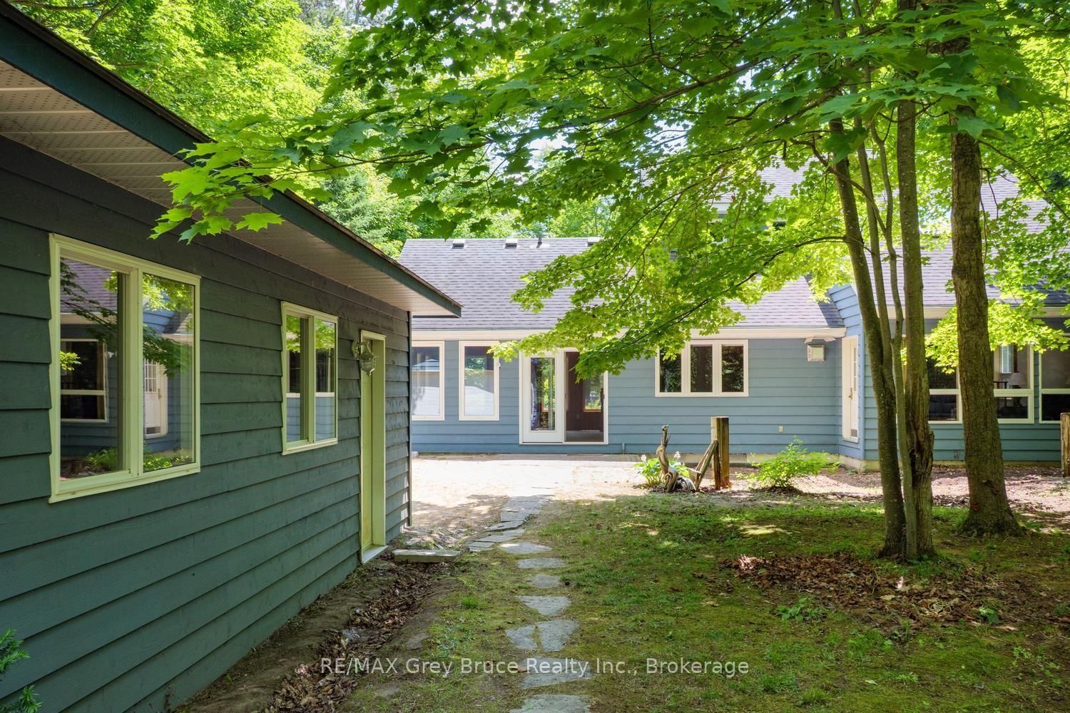 30 Riverside Place • South Bruce Peninsula, ON photo 38