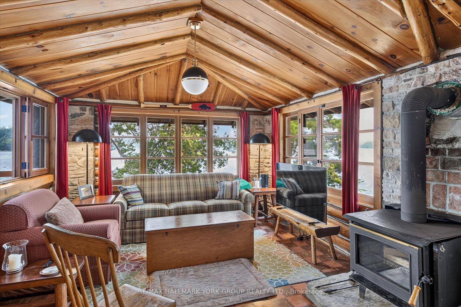 12 Eastland Island, Jack Lake • Havelock-Belmont-Methuen, ON photo 29
