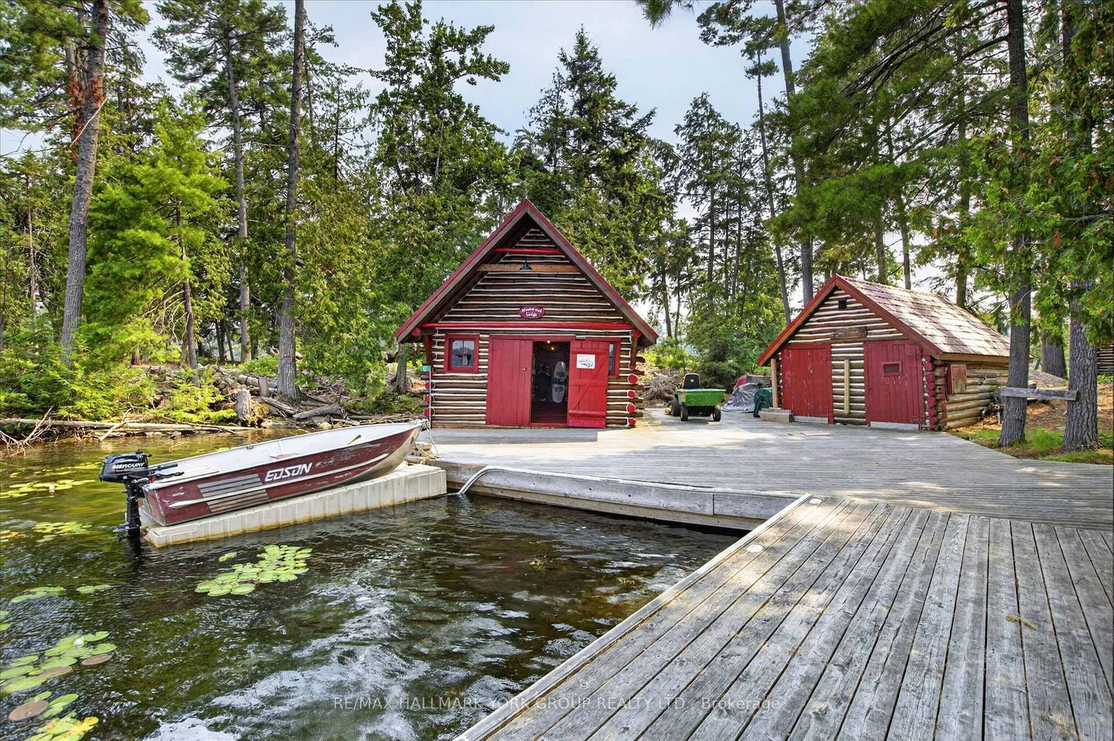 12 Eastland Island, Jack Lake • Havelock-Belmont-Methuen, ON photo 9
