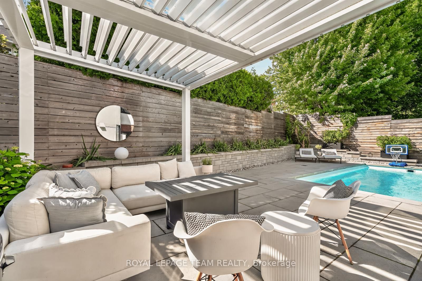 120 RIVERDALE Avenue • Ottawa, ON photo 28