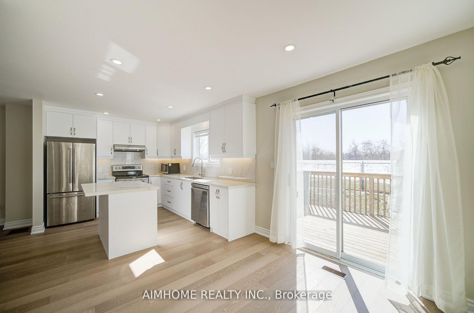 36 Grand River Avenue • Brantford, ON photo 17